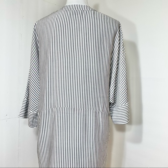 SOLD-Show Me Your Mumu Oversize Popover Tunic - Picture 4 of 10